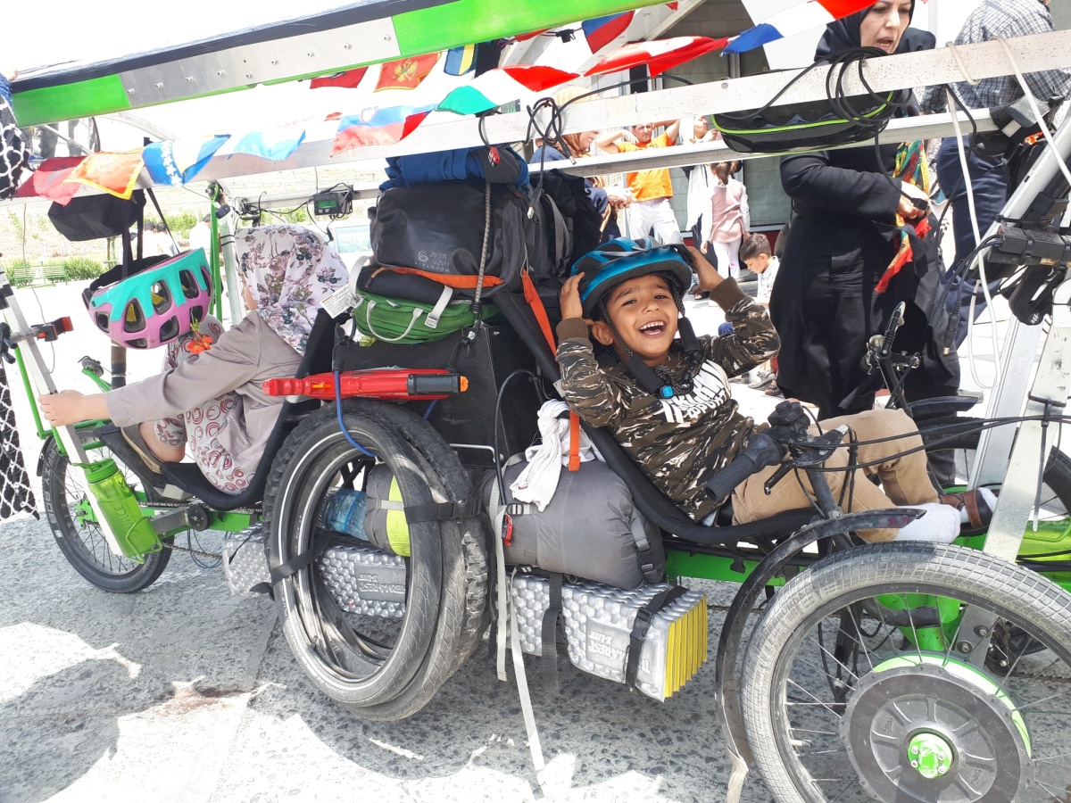 This boy especially couldn't get enough. He walked around wearing my helmet and smilling for like 15 minutes before the mother finally dragged him away. Hopefully this is a future ebiker in the making.